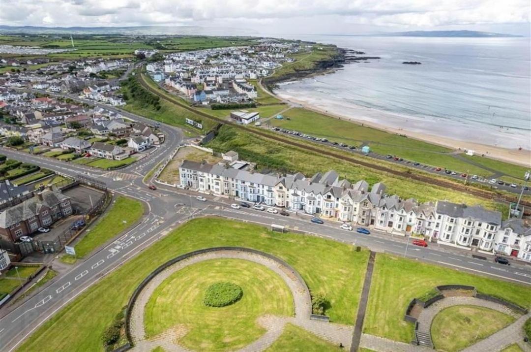 5 West Beach - Portrush By The Sea Экстерьер фото