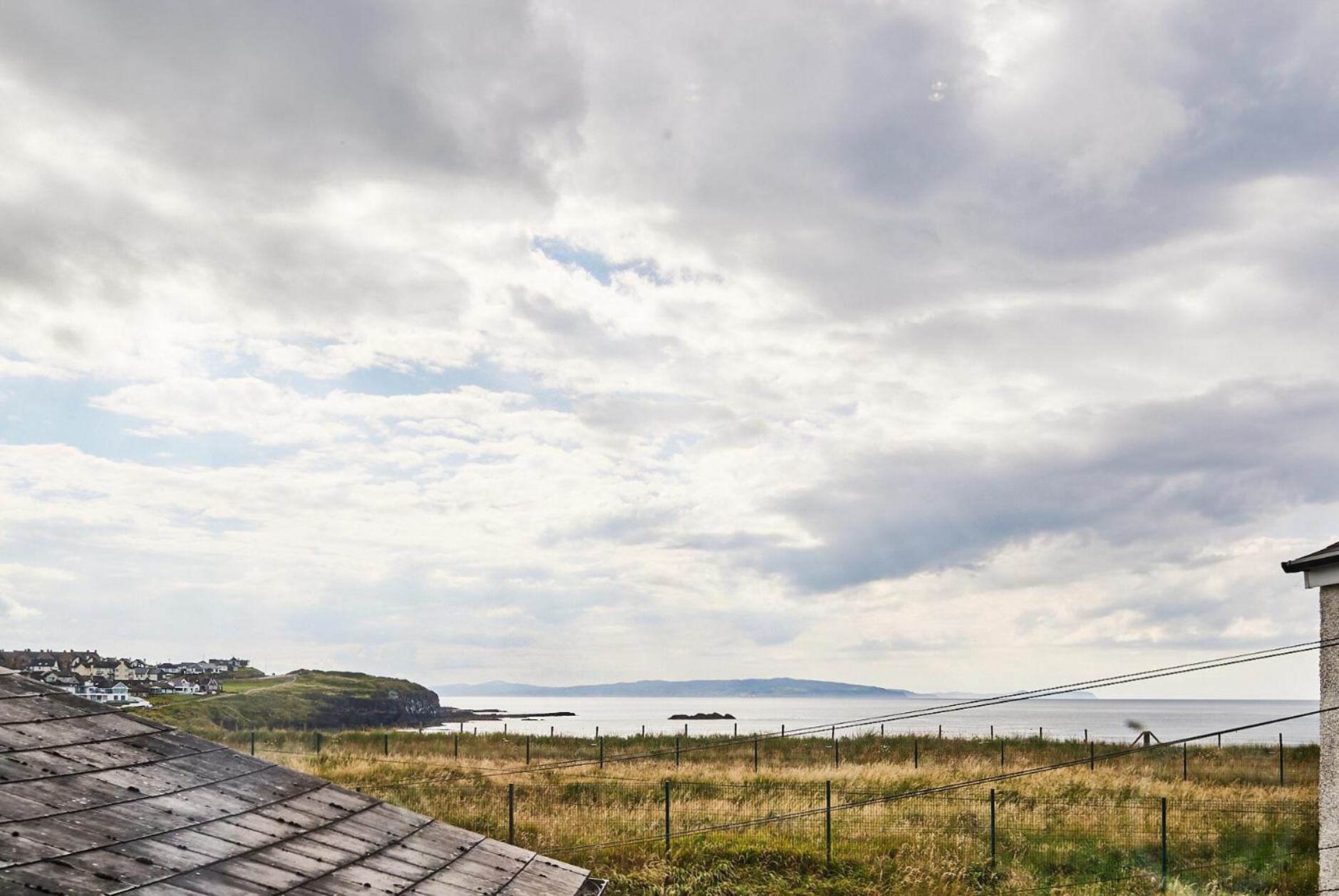 5 West Beach - Portrush By The Sea Экстерьер фото